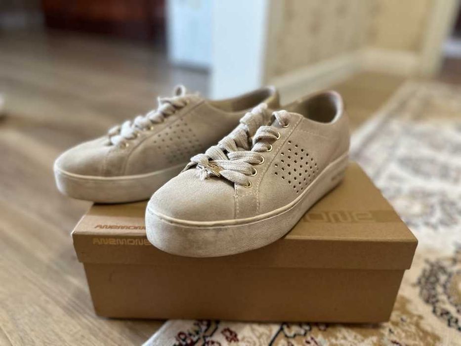 Женские маковые кроссовки Michael Kors