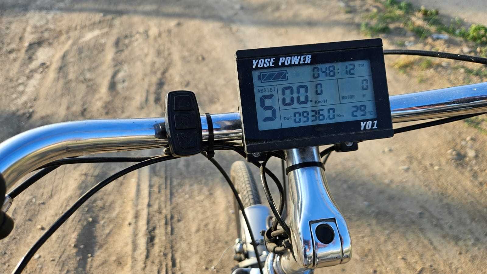 Tricicleta cu motor electric puternic , baterie noua si km putini