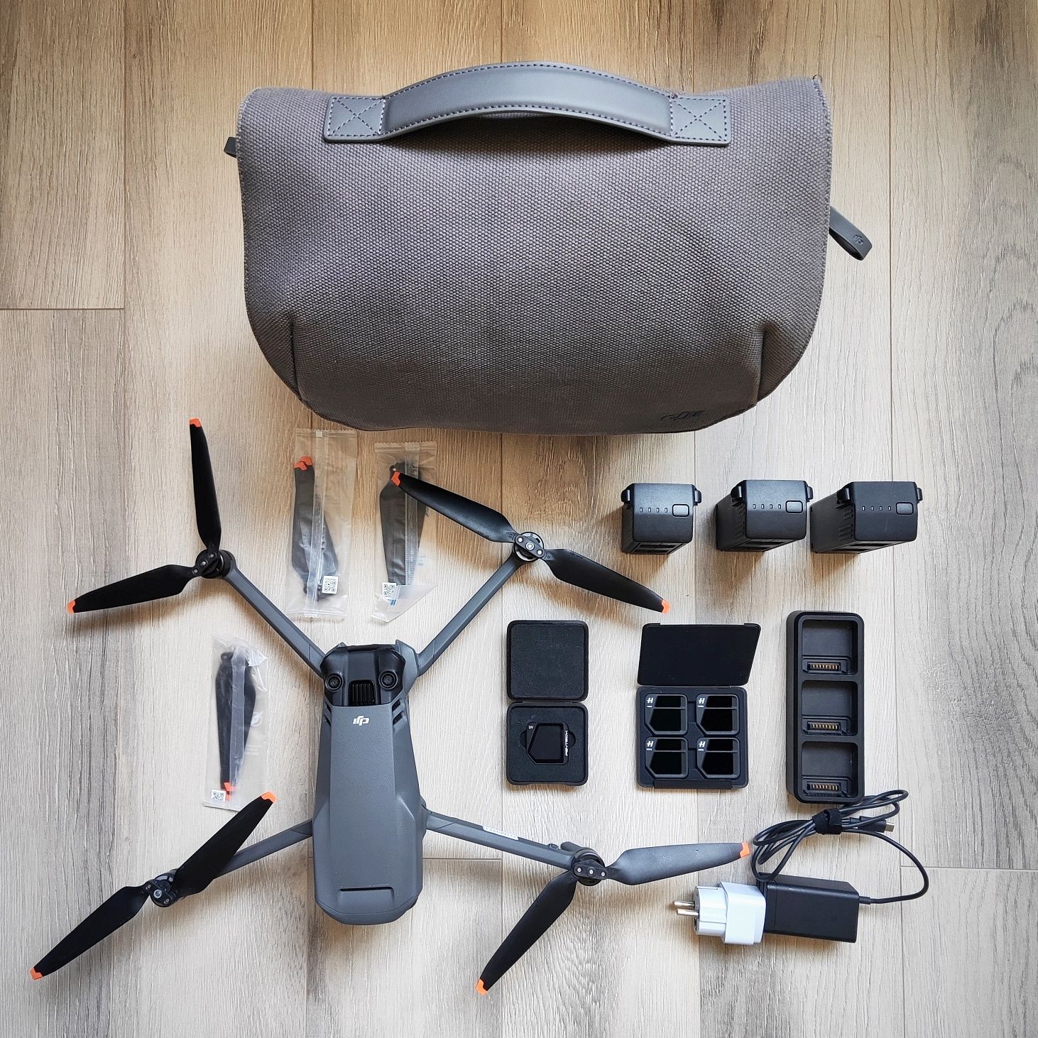 Дрон Mavic 3 Cine Combo
