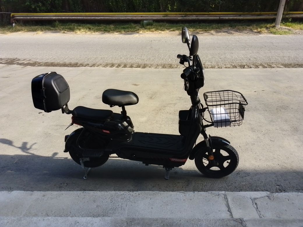 skuter 4 ta akumlyator