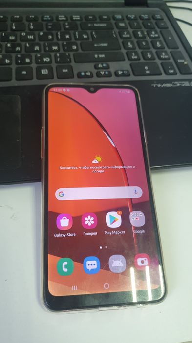 Продам  сотовый телефон  Самсунг  А20s