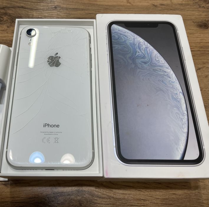 Iphone XR белый 64Gb (EAC)