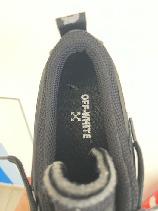 Обувки off-white