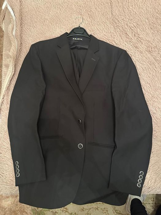 Продам костюм мужской