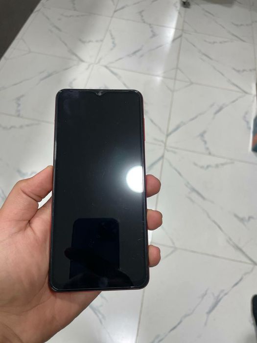 Samsung A12 telefoni sotiladi