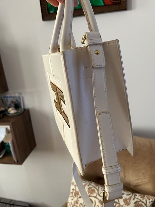 Продавам чанта Elisabetta Franchi