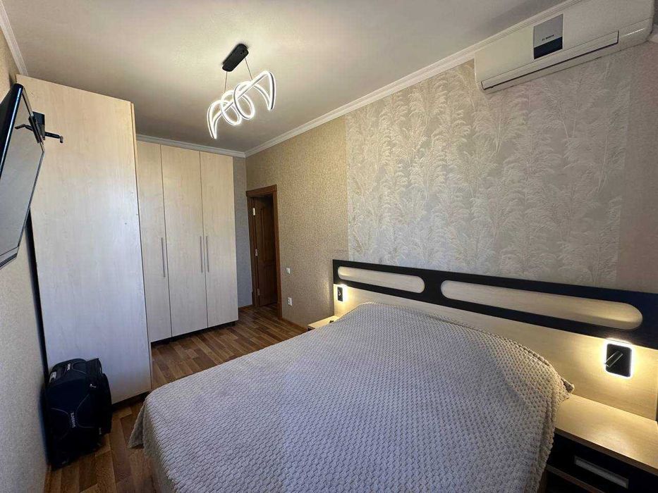 3/8/9 Буюк ипак йули Генерал Петрова Овир Кафе Бек