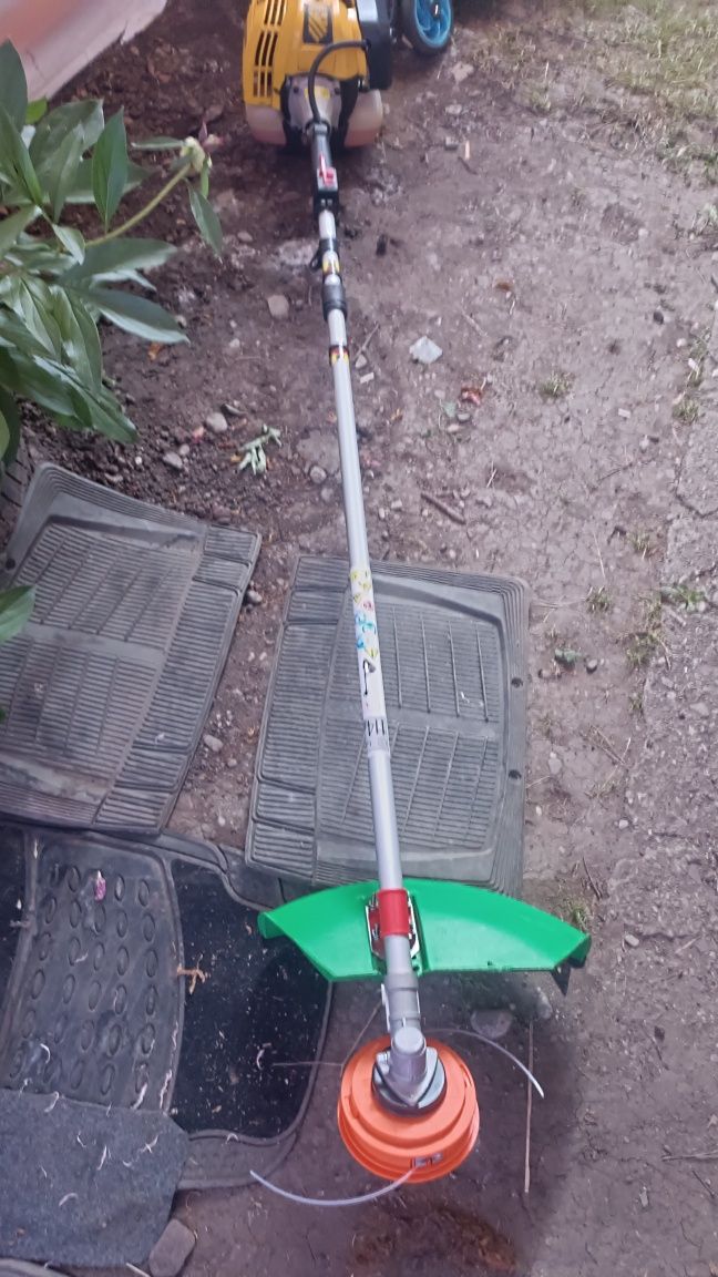 Motocoasă denzel vezi pozele preț anunt fix nu schimb campina
