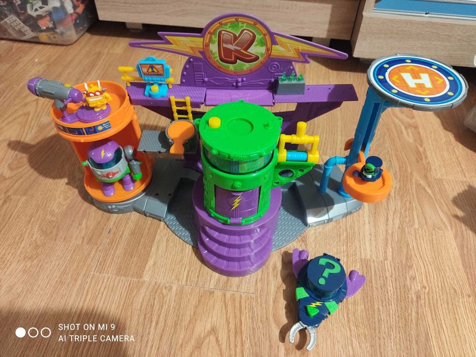 Superzings laboratorul kazoom