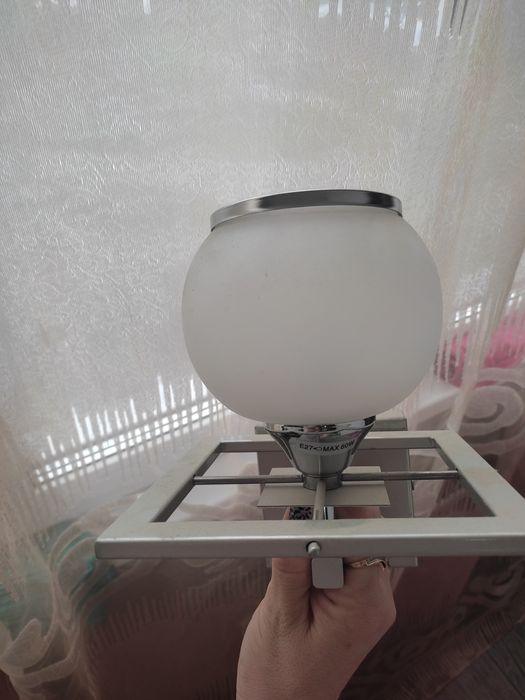 Продам светильники