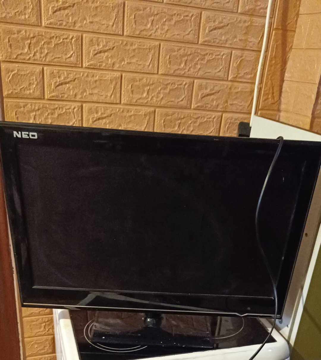 Телевизор NEO 24 incha