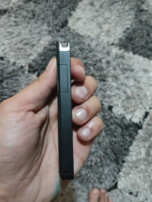 Vând urgent!!! Reportofon Sony ICD-UX560
