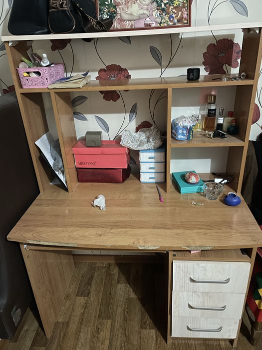 Стол школьный 20.000