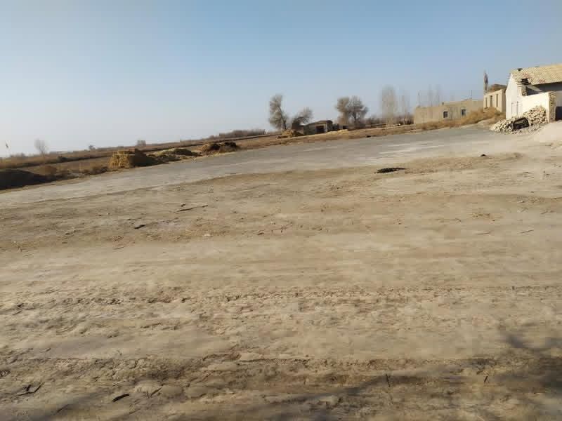 Xorazm viloyati Xonqa tumani Navroʻz MFY da 1900m² turar joyi sotiladi