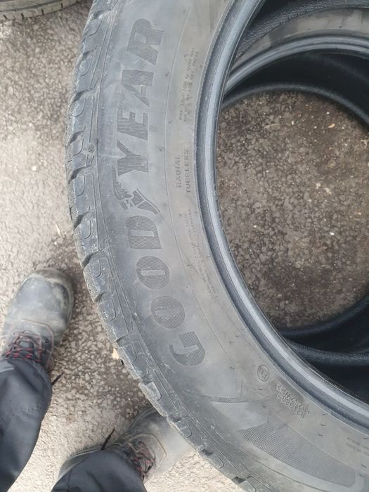 Гуми 255/55/19  2 броя
