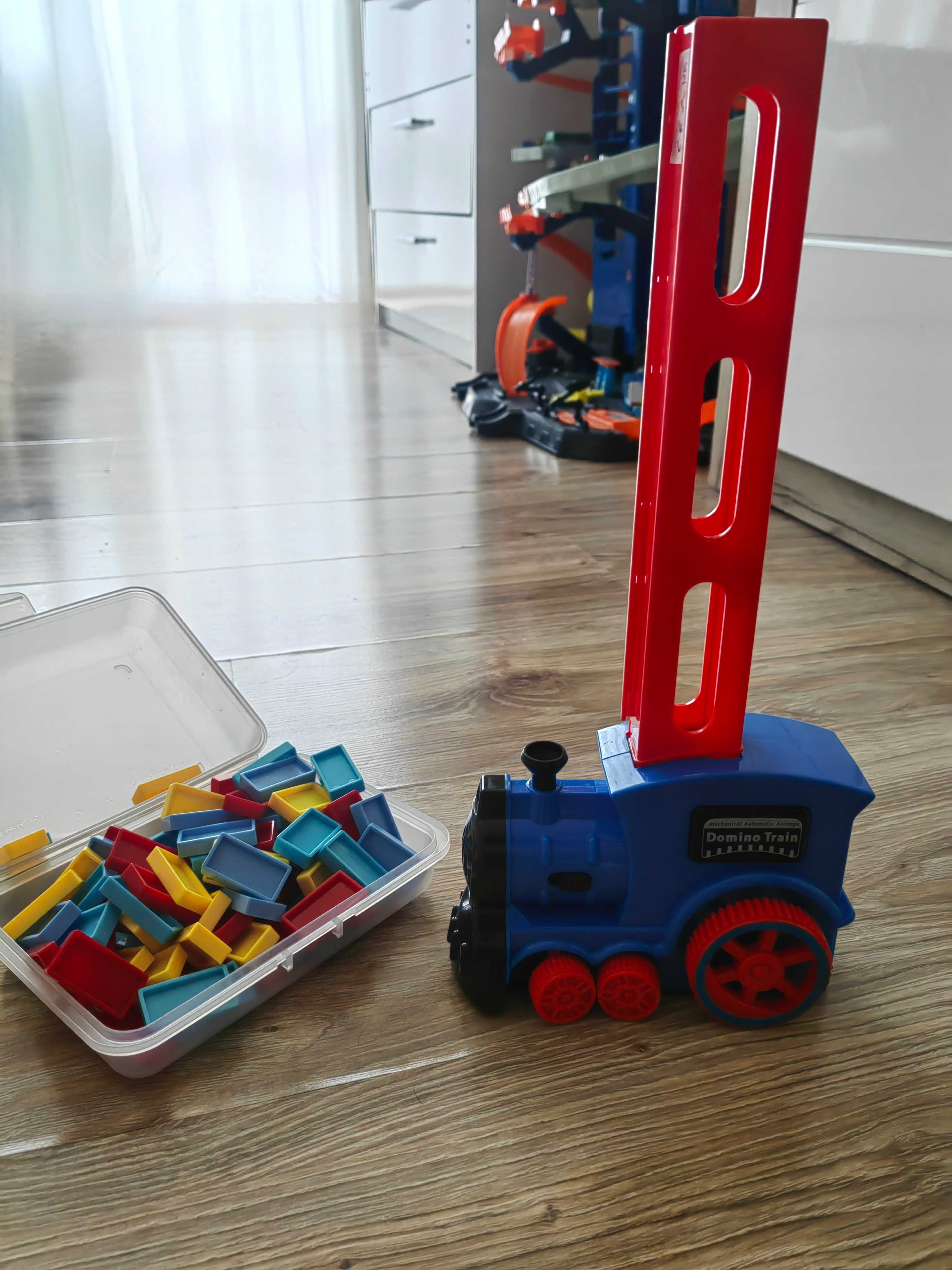 ЛОТ ИГРАЧКИ-Влаkче, дървена дъска , интерактивна играчка FISHER PRICE