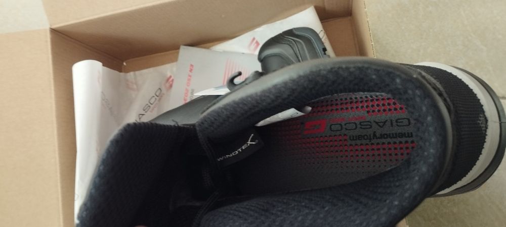 Обувки (боти) Нови