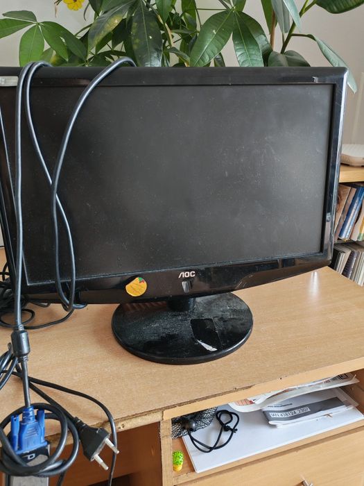 Laptop gameing+monitor de 144 hz