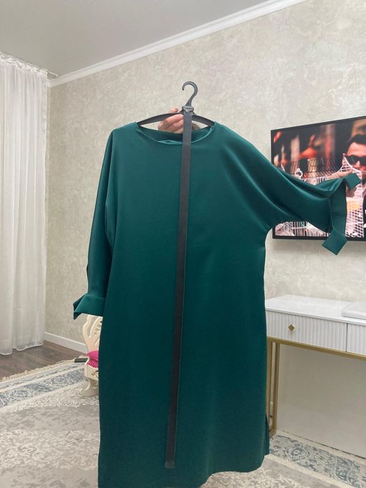 Продам женский платье