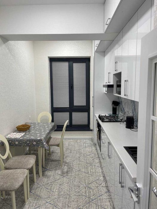 Сдаётся новая 3-ком квартира для семьи