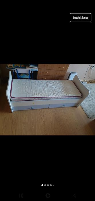 Pat cu comoda pentru copii
