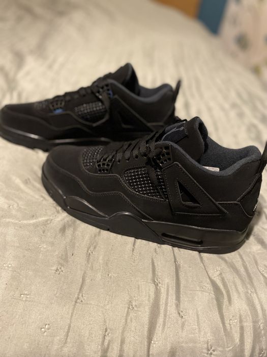 Jordan 4 black cat