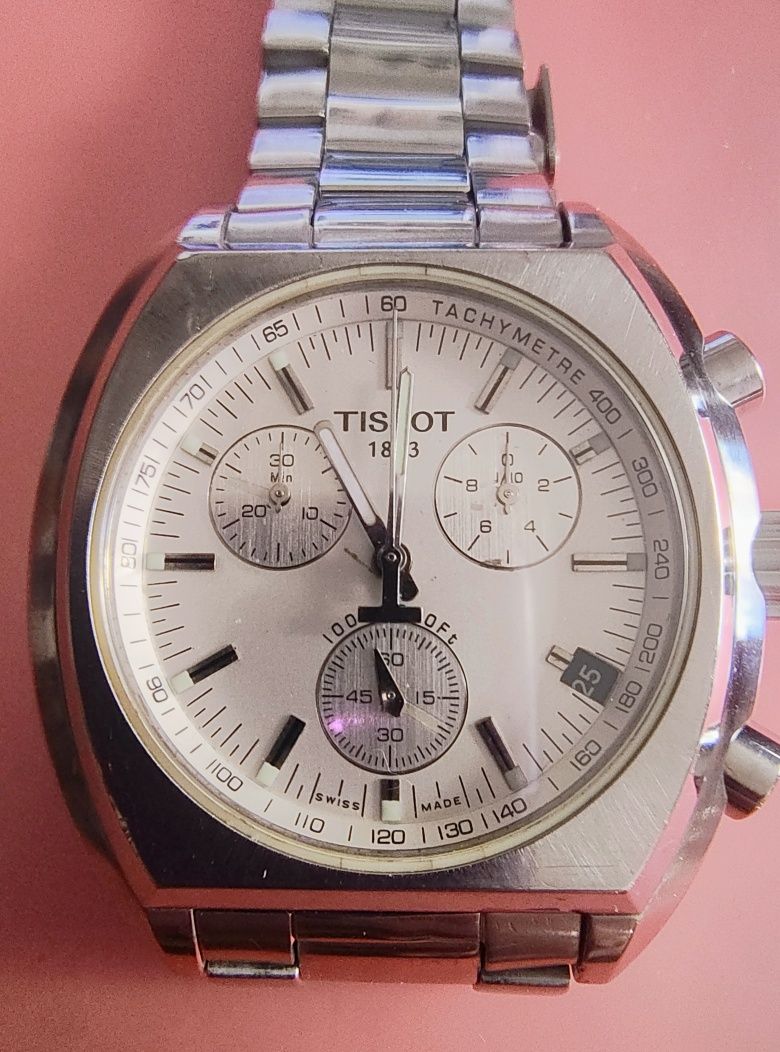 Часовник Tissot Chronograph Swiss