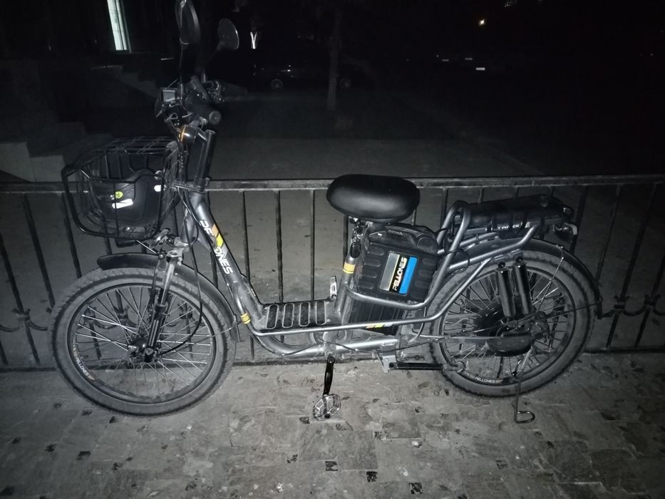 Продам электровелик с доп. Аккумулятором