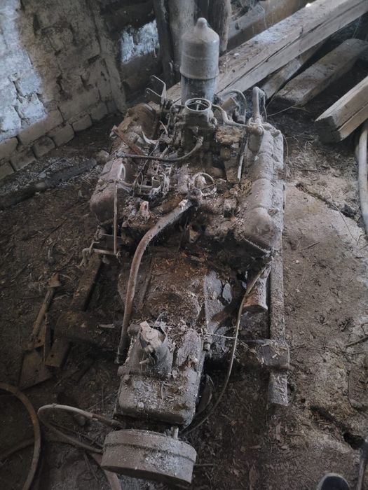 Продам матор с каробкаю от газ53 и Пазик