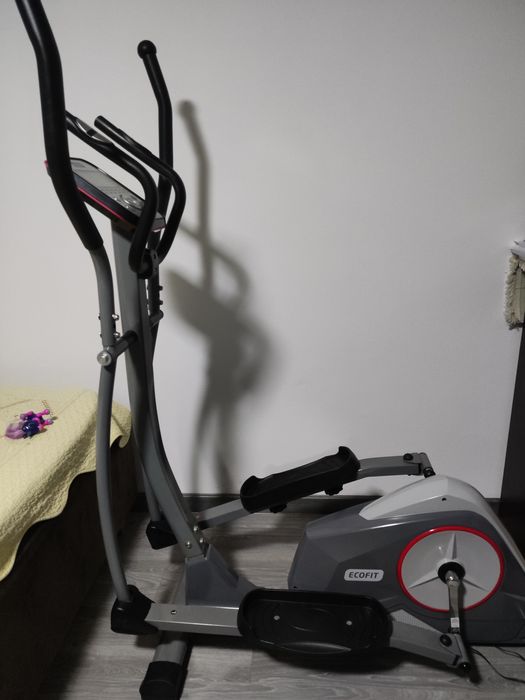 Bicicleta eliptica EcoFit 2601P aproape noua volanta 10kg 32 trepte