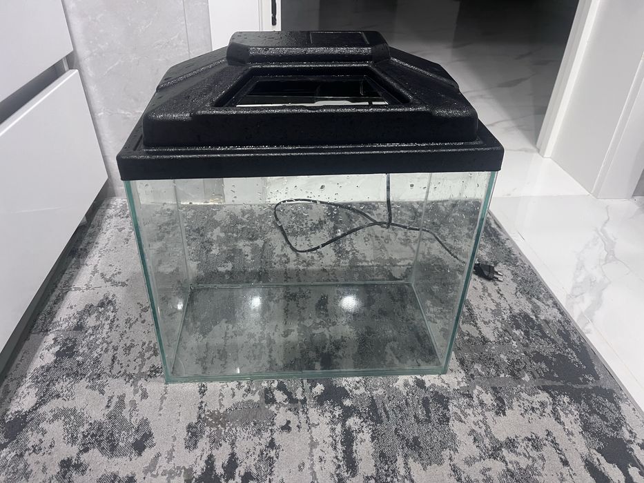 Аквариум сатылады маторчигимен 20 л багасы 13мын