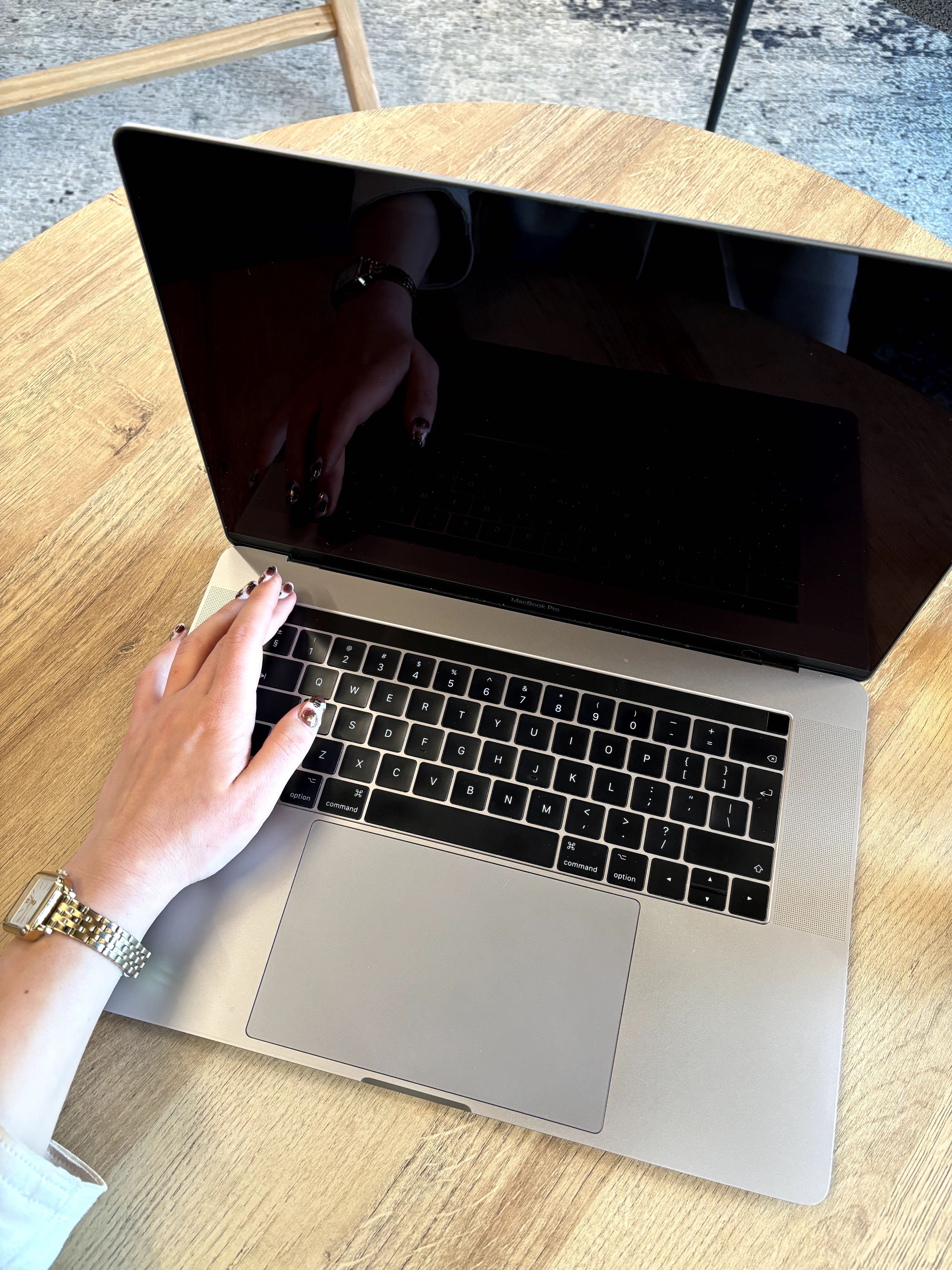 Лаптоп MacBook 2017 15", 2,9G i7, 16GB RAM, 512GB