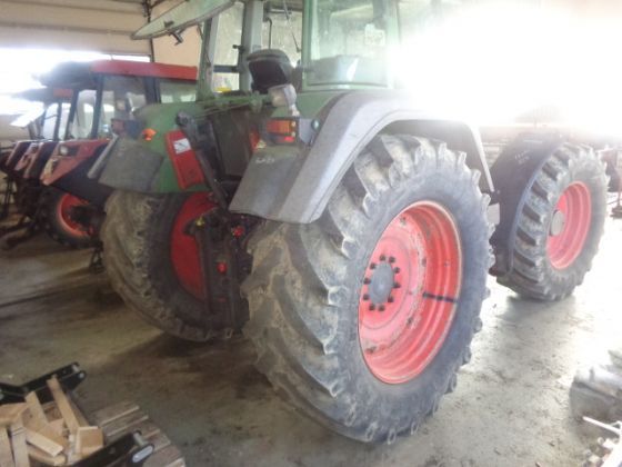 Dezmembrez tractoare Fendt 711,716