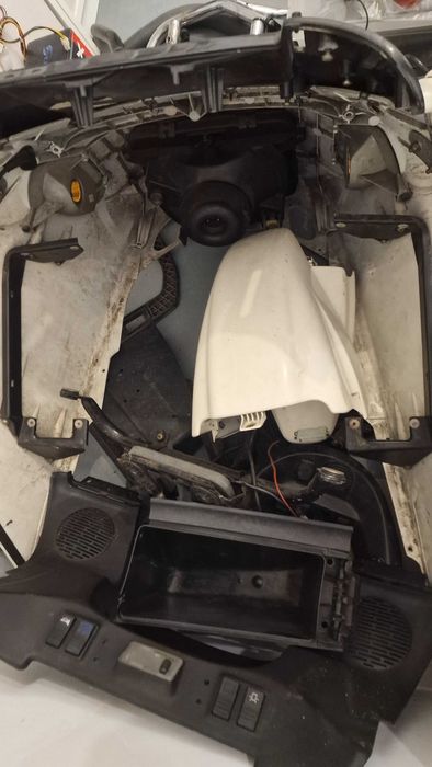 Carene, far, genți laterale, șa, stopuri, parbriz, roți BMW K1100 LT