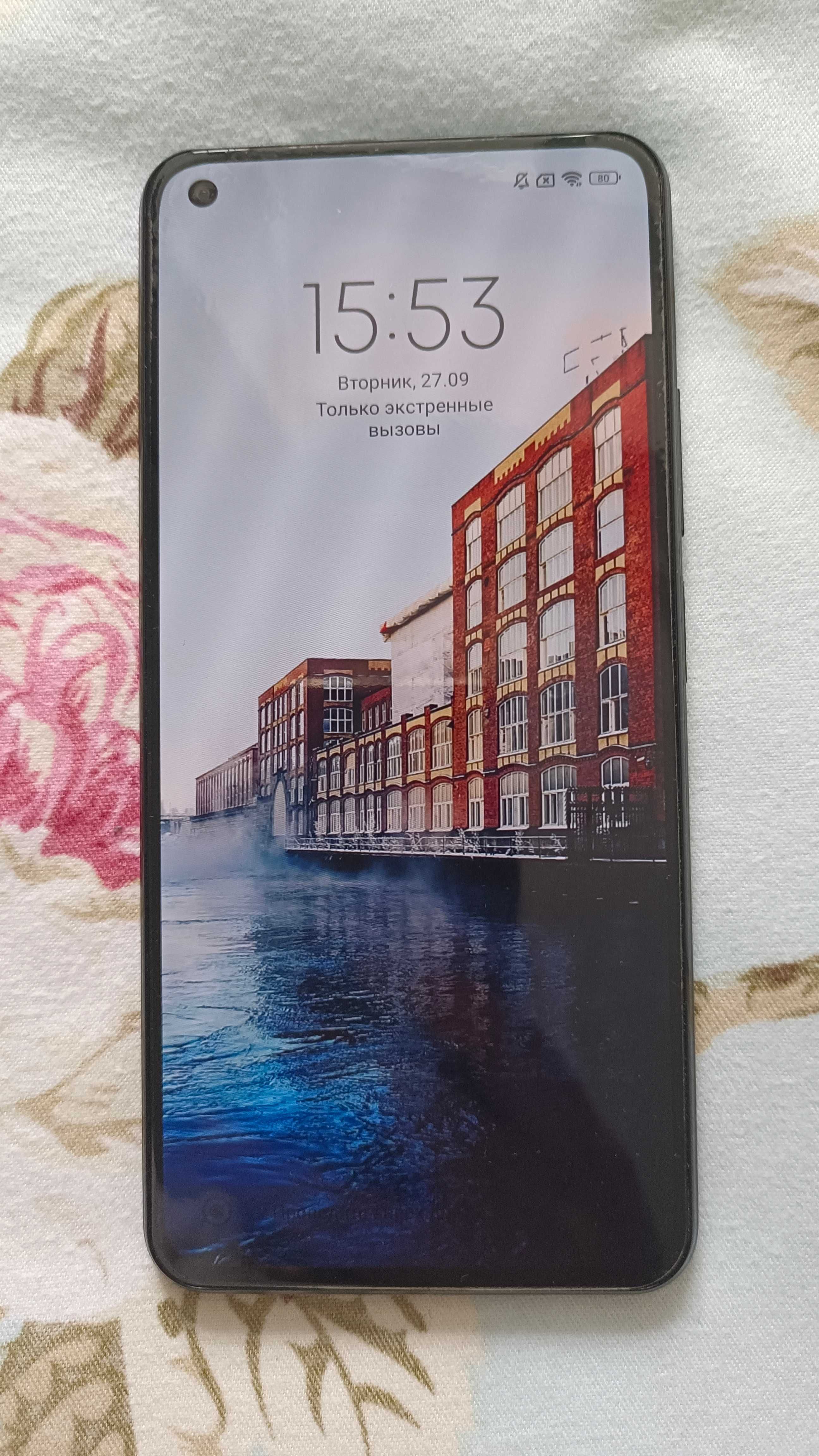 Продам смартфон Xiaomi 11 Lite 5G