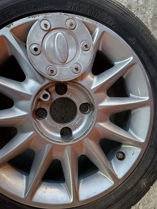 Roti Ford R16 4 gauri