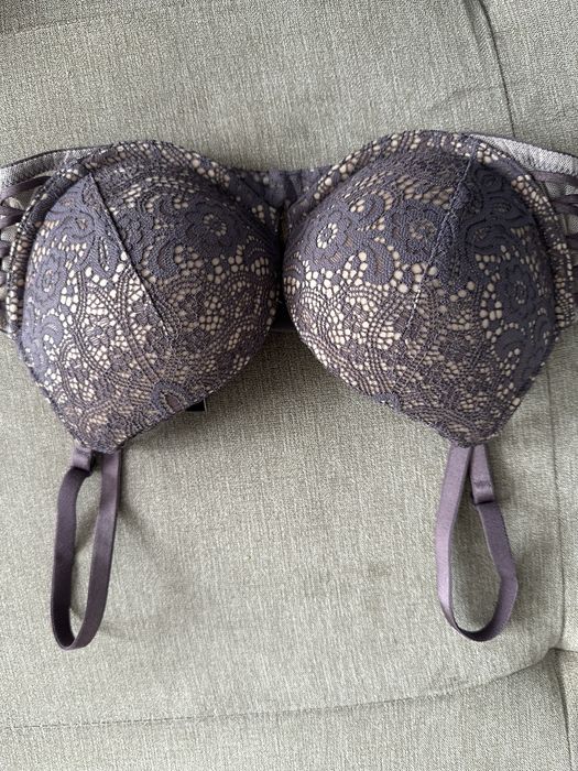 Сутиен на Victoria’s Secret
