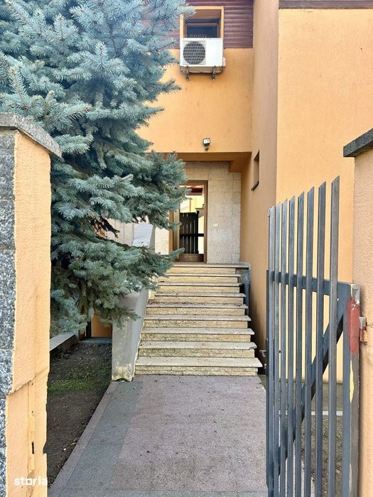 Casă/vilă Dumbrăvița str Ferventia