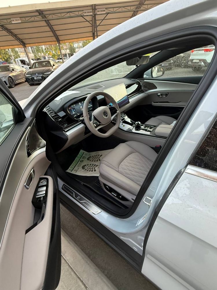 BYD Han narda grey 605 km