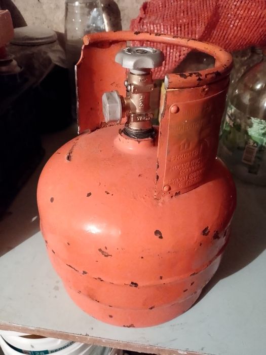 Газовый баллон (пропан)