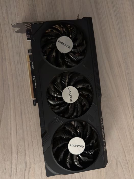 GIGABYTE GeForce RTX 4070 WindForce OC 12GB GDDR6X 192-bit