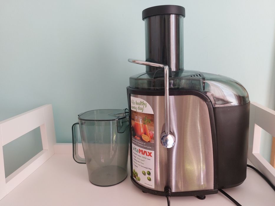 Сокоизтисквачка Rohnson VitaMax 1200W