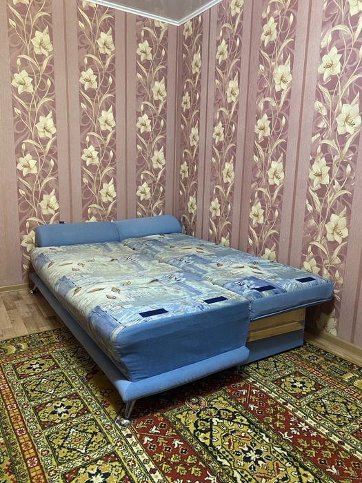 Отдам диван беспалтно!