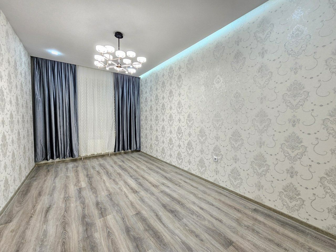 Квартира Сотилади 3хона 4-этаж 16этажли 74м² евро Сергели ЯнгиДархон