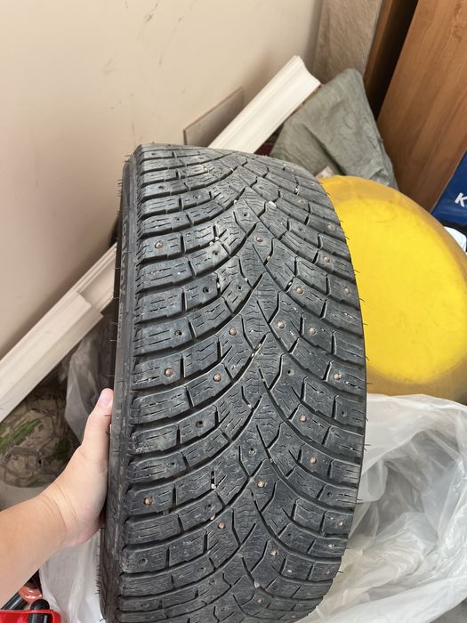 Продам зимние шины