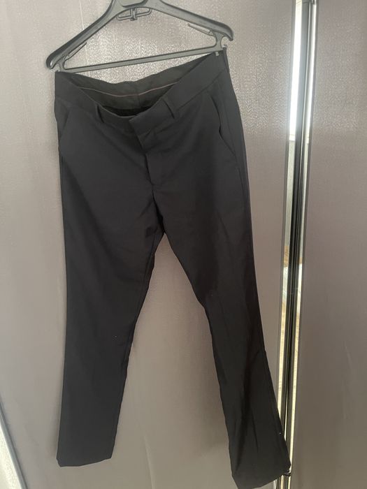 Pantaloni negri costum Bershka EUR 40