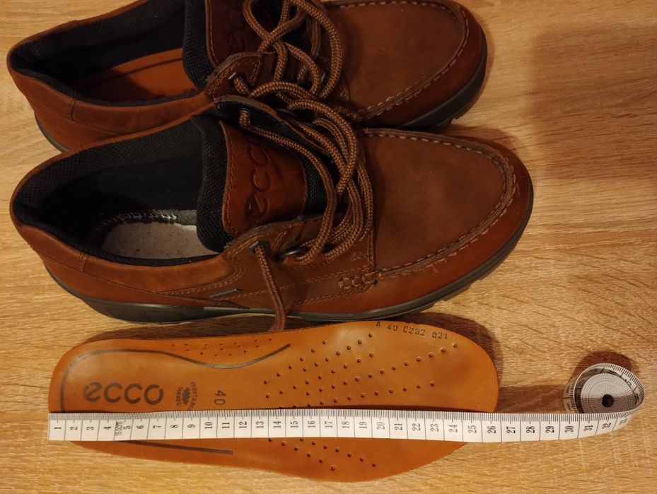 Pantofi ECCO nr.40