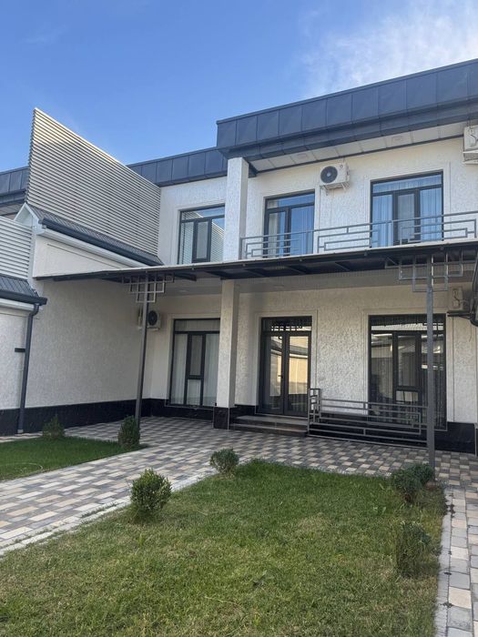 Продаётся Дом 4 соток 7 комнатная Мфй Парвоз Гулистон кучаси