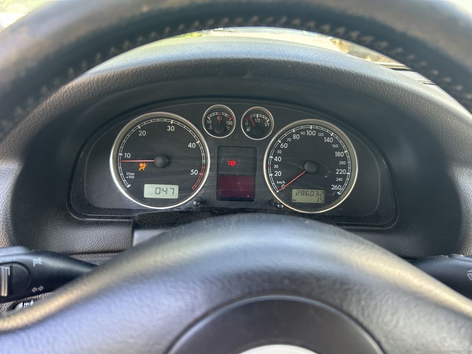 Vand VW Passat 1.9 /131 cp 6 trepte