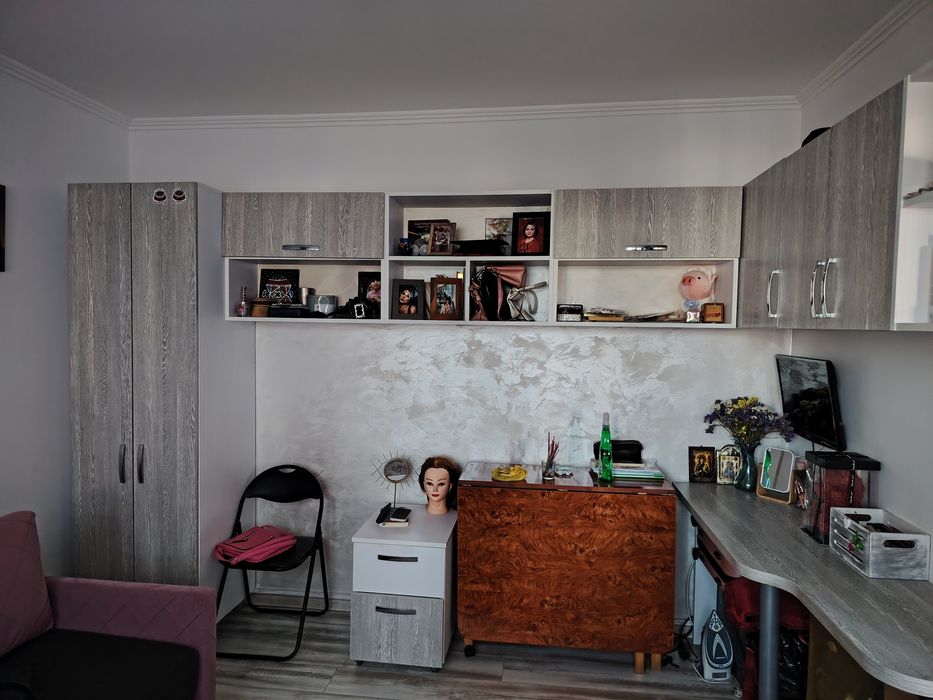 Mobila dormitor culoare gri